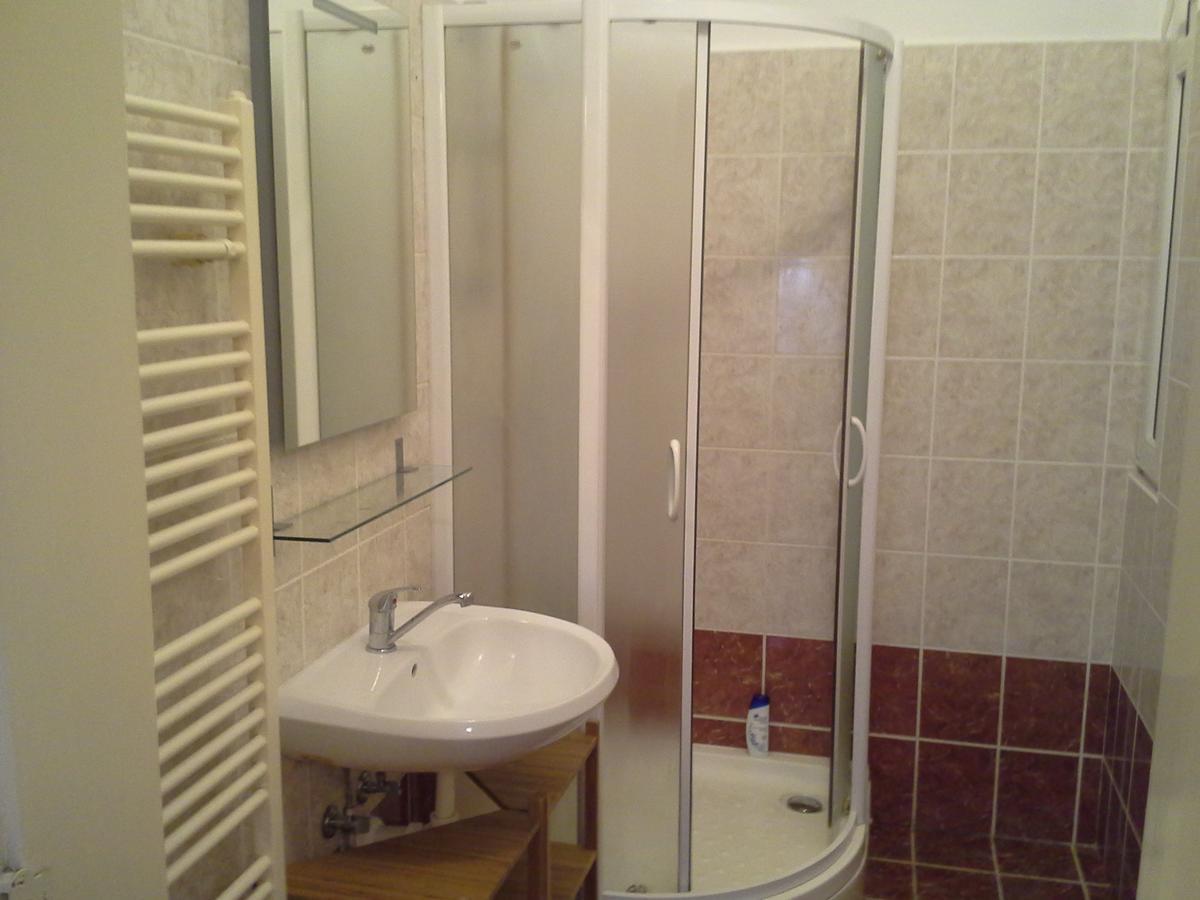 Apartment In The Centre Praga Esterno foto