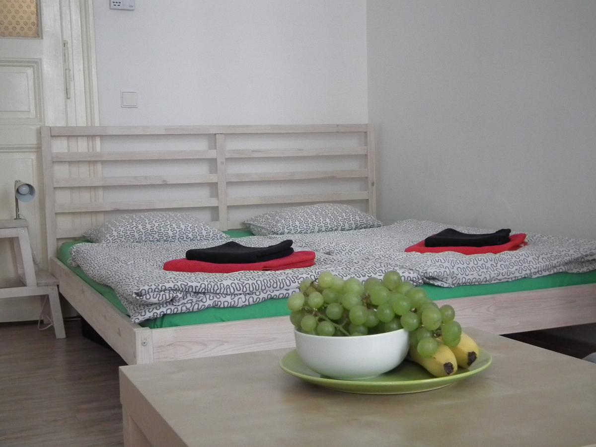 Apartment In The Centre Praga Esterno foto